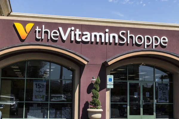 Las Vegas - Temmuz 2017 yaklaşık: Vitamin Shoppe veya Thevitaminshoppe perakende şerit alışveriş merkezi konumu. Thevitaminshoppe sağlık ve sağlıklı yaşam hedeflerine ulaşmak insanlar yardımcı olur ben