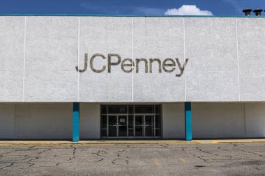 Logansport - Ağustos 2017 yaklaşık: Son zamanlarda JC Penney alışveriş merkezi konumu kapattılar. JCPenney hala kayıp, ama 2016 IX olarak çok daha karlı gönderme olduğunu