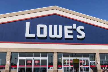 Kokomo - yaklaşık Ağustos 2017: Lowe's ev geliştirme ambar. Lowes perakende ev geliştirme ve cihaz mağazalarda Kuzey Amerika X çalışır