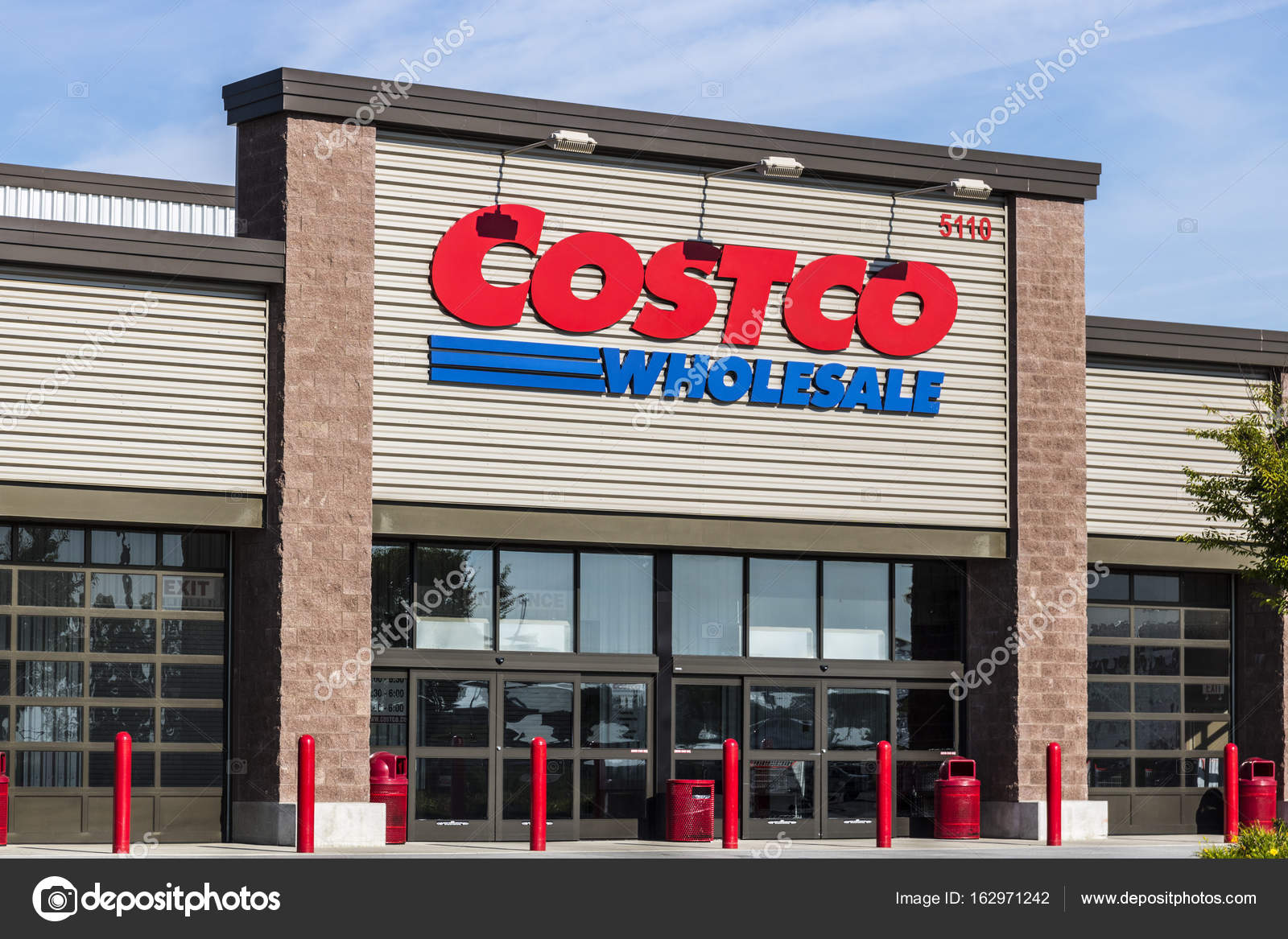 Costco com. Магазин Коско США. Магазин Костко в США. Американская торговая сеть Costco. Costco wholesale магазин.