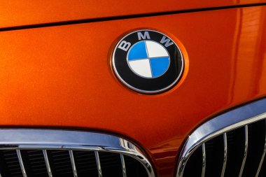 Indianapolis - Eylül 2017 yaklaşık: Yerel Bmw araba Bayilik. BMW lüks ve elektrikli araçlar oluşturur ve Almanya V dayanmaktadır