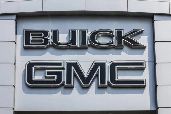 Kokomo - cca září 2017: Gmc a Buick Truck a Suv obchodní zastoupení. GMC a Buick jsou divize Gm II — Stock fotografie