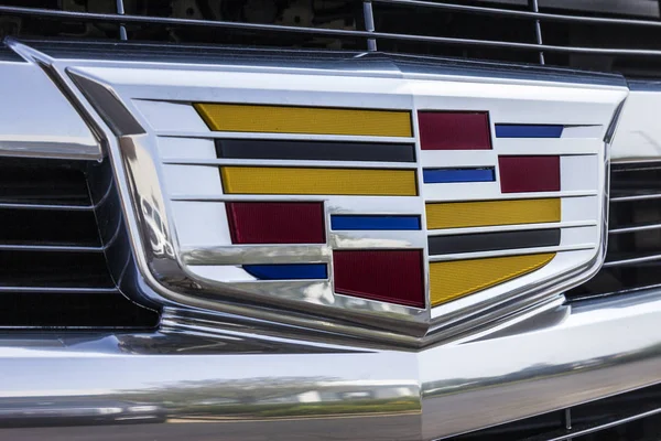 Kokomo - około września 2017 r.: Dealerskiej samochodów Cadillac. Cadillac jest podział ogólny luksusowych silniki V — Zdjęcie stockowe