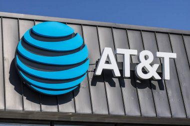 Lafayette - Eylül 2017 yaklaşık: At&T hareketlilik kablosuz perakende satmak stok. At&T şimdi IPTV, VoIP, cep telefonları ve Directv Xx sunuyor