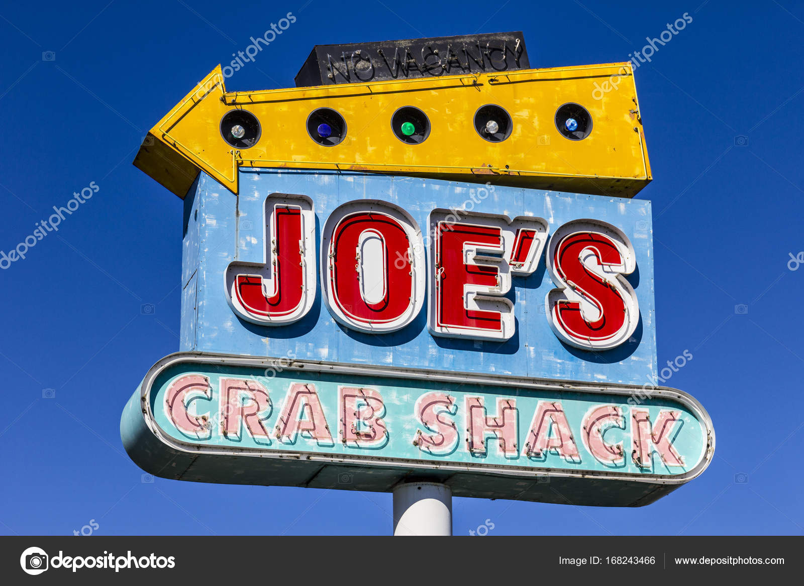 Indianapolis Circa September 2017 Joe's Crab Shack Signage. Joe's