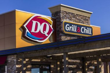 Indianapolis - Eylül 2017 yaklaşık: Dairy Queen perakende Fast Food konum. DQ bir iştiraki, Berkshire Hathaway IX olduğunu
