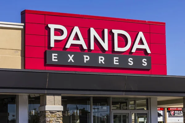 Indianapolis - Eylül 2017 yaklaşık: Panda hızlı hızlı Casual Amerikan Çin Restoran. Panda Express üzerinde 1,700 yerler II vardır
