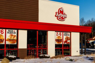 Marion - yaklaşık Ocak 2018: Perakende satış Fast Food yerini Antep. Arby's üzerinde 3.300 restoranlar çalışır