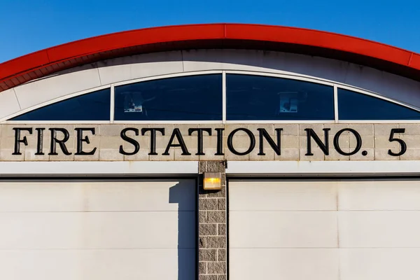 Estación de bomberos Número Cinco signo — Foto de Stock