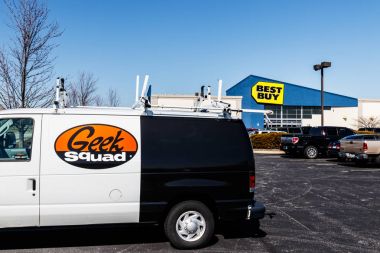 Indianapolis - Mart 2018 yaklaşık: Best Buy perakende satış yerini. En iyi satın almak marka elektronik, bilgisayar, ev aletleri ve daha büyük bir dizi satıyor