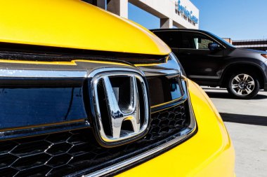 Indianapolis - Mart 2018 yaklaşık: Honda Motor Co. Logo ve işareti. Honda üreticileri arasında en güvenilir otomobil dünya III