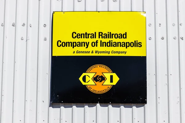 Kokomo - Circa Março 2018: Central Railroad of Indianapolis Signage and office. Central Railroad of Indianapolis é uma subsidiária da Genesee & Wyoming I — Fotografia de Stock