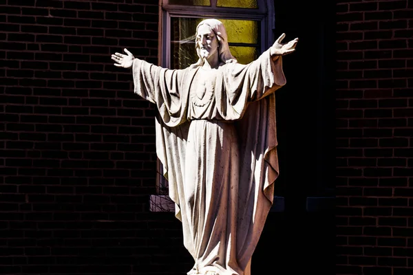 Statue des Jesus mit einem heiligen Herzen — Stockfoto