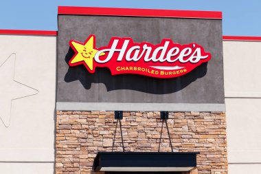 Anderson - Nisan 2018 yaklaşık: Hardee's perakende satış yerini. Hardee ve Carl's Jr olan yan kuruluşları Cke restoranları II