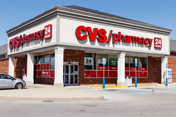 Anderson - Circa abril 2018: CVS Pharmacy Retail Location. CVS es la cadena farmacéutica más grande de los Estados Unidos II — Foto de Stock