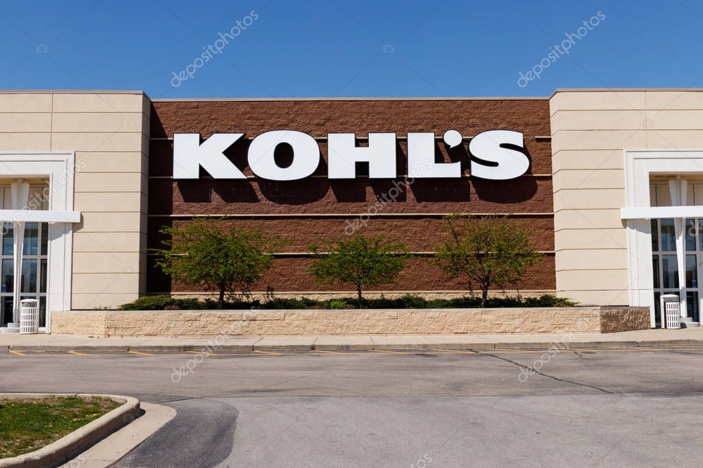 Muncie - Circa April 2018: Kohl's Retail Store Location. Kohl's operates over 1,100 Discount Stores II