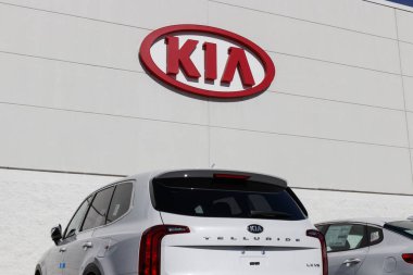 Muncie - Şubat 2020: Kia Motor Yerel Araba Satıcısı. Kia Motor Hyundai Motor Şirketi 'ne ait bir azınlık..