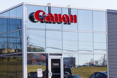 Mason - Şubat 2020: Canon Solutions ofisi. Canon fotoğraf, görüntü ve optik ürünler üretir..