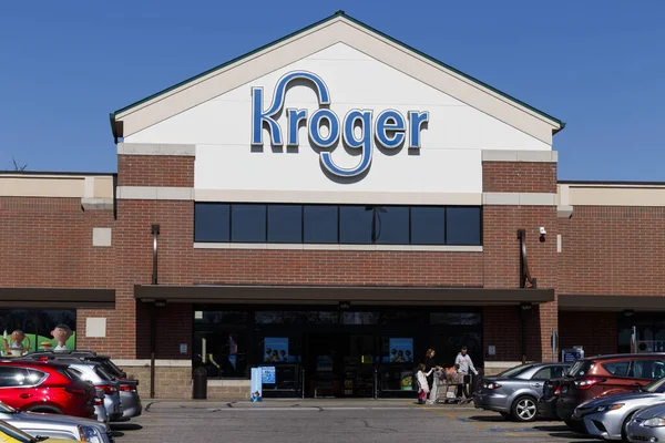 Cincinnati - Şubat 2020: Kroger Süpermarket. Kroger Co., dünyanın en büyük market perakendecilerinden biri..