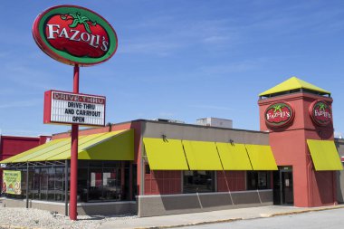 Indianapolis - Nisan 2020: Fazoli 'nin İtalyan restoran zinciri. Fazoli 'nin yemek odalarının çoğu kişilerle teması sınırlamak için geçici olarak kapatılıyor.