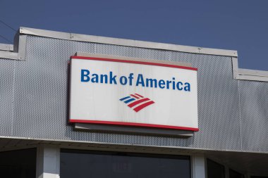 Indianapolis - Nisan 2020: Bank of America Bank and Loan Branch. Bank of America, BofA veya BAC olarak da bilinir..