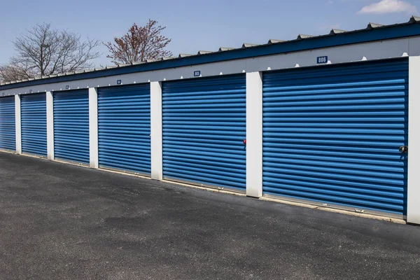 Self Storage Mini Storage Garage Units — Stock Photo, Image