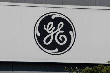 Terre Haute - Mayıs 2020: Genel Elektrik Havacılık Tesisi. Yıllar süren büyümeden sonra GE 'nin yan kuruluşları satması ve binlerce çalışanı işten çıkarması gerekti..