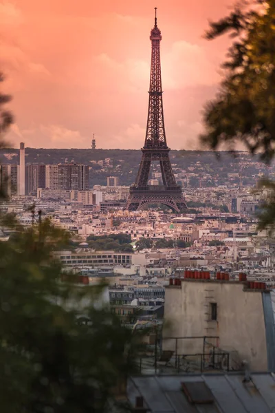 Wieża Eiffla widziana z Montmartre o zmierzchu — Zdjęcie stockowe