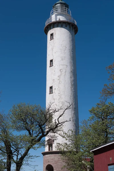 Lange Erik, North of the island Oland, is a Swedish lighthouse — Stock Photo, Image