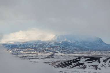 Kuzey Avrupa 'da kar çölü kış manzarası. İzlanda