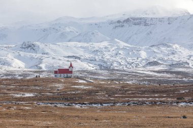 Kuzey Avrupa 'da kar çölü bahar manzarası. İzlanda