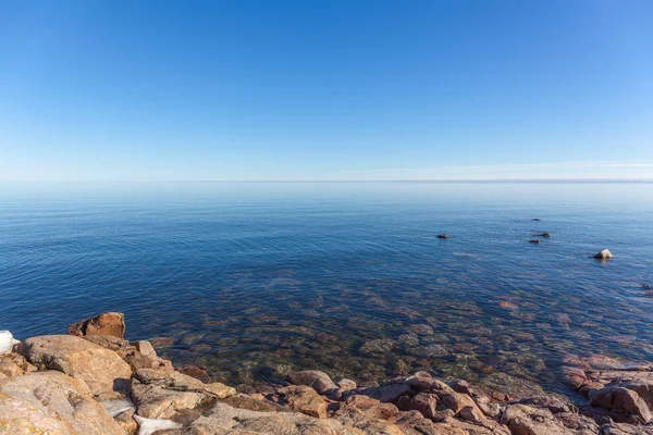 La costa del mar Báltico en la temporada invernal . — Foto de Stock