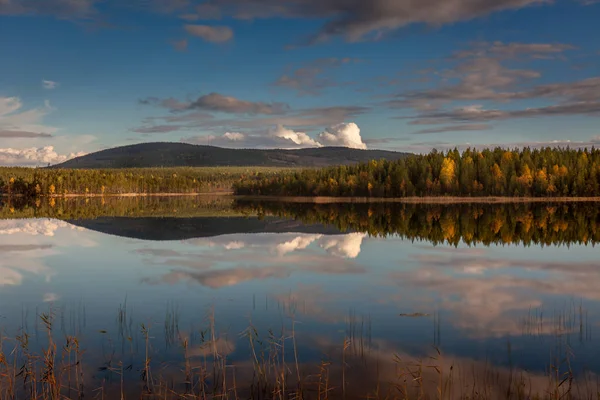 Lago Montaña Las Montañas Árticas Parque Nacional Sarek — Foto de Stock