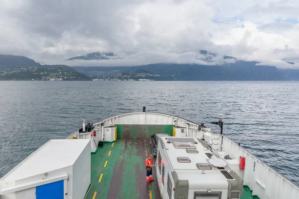 Navio Trabalhador Vende Bilhetes Visite Fiordes Noruegueses — Fotografia de Stock