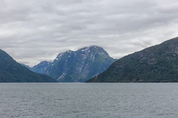 Schöne Norwegische Landschaft Blick Auf Die Fjorde Norwegen Ideale Reflexion — Stockfoto