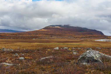 Laponya 'daki Sarek Ulusal Parkı Dağları, Sonbahar, İsveç, Seçici Odaklanma