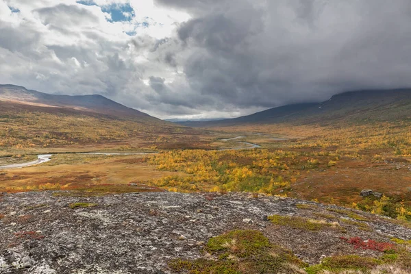 Krásná Divoká Příroda Národního Parku Sarek Švédsku Laponsko Zasněženými Vrcholky — Stock fotografie