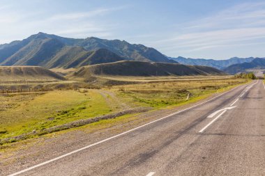 Altai Dağları yolu, Altai bölgesi, Sibirya Rusya.
