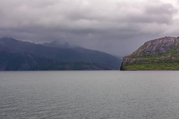 Impresionante Vista Verano Del Fiordo Noruega Colorida Escena Matutina Noruega —  Fotos de Stock