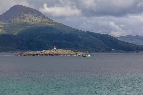 Belle Vue Sur Les Fjords Norvégiens Avec Eau Turquoise Entourée — Photo