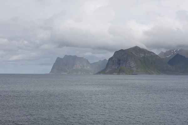 Bellissimo Paesaggio Norvegese Vista Dei Fiordi Norvegia Ideale Riflesso Fiordo — Foto Stock