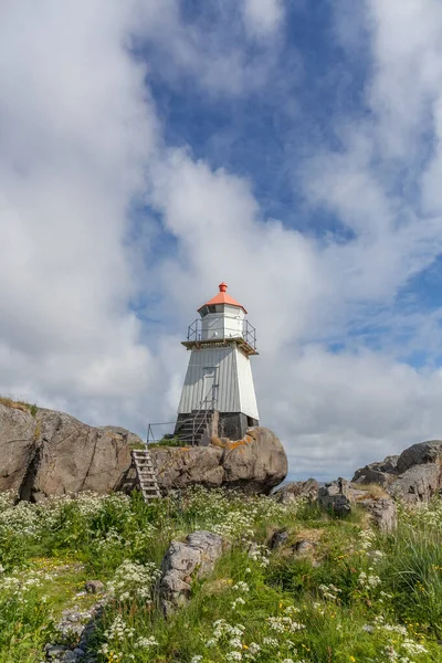 Phare Dans Les Fjords Norvégiens Norvège Mer Montagne Paysage Vue — Photo