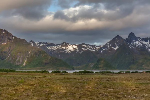 Imponerende Sommerbilde Fjorden Norge Fargerik Morgenscene Norge Skjønnhet Naturbegrepet Bakgrunn – stockfoto