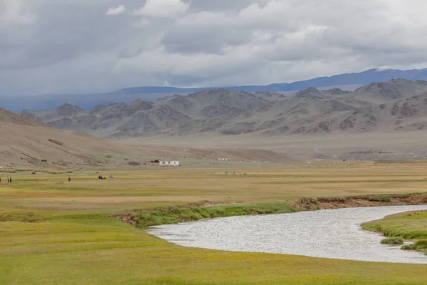 Mongolskie Krajobrazy Górach Ałtajskich Szeroki Krajobraz — Zdjęcie stockowe