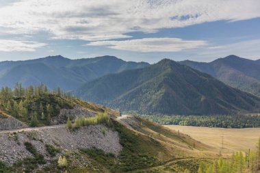 Altai Dağları yolu, Altai bölgesi, Sibirya Rusya.