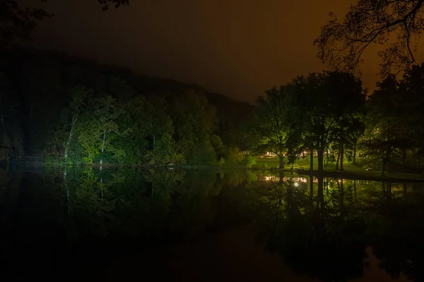 Nuit Sur Lac Calme Isolé Longue Vitesse Obturation — Photo