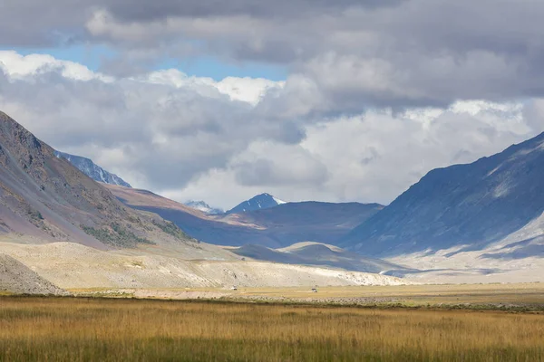 Typowy Widok Mongolskiego Krajobrazu Mongolski Altai Mongolia — Zdjęcie stockowe