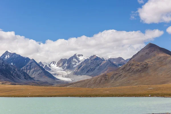 Mongolia Occidental Paisaje Montañoso Lago Alpino Parque Nacional Altai Tavan — Foto de Stock