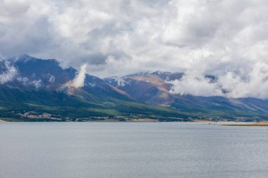 Moğolistan manzarası. Bayar-Ulgii 'deki Altai Tavan Bogd Milli Parkı