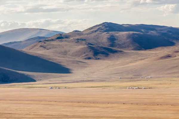Kazakhs Mongóis Mongólia Ocidental Migram Cada Ano Com Seu Rebanho — Fotografia de Stock